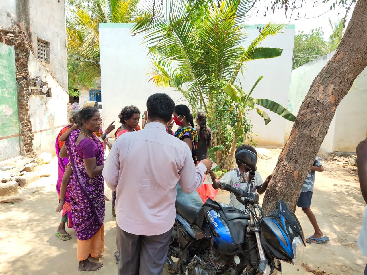 Hope Trust community relief distribution in Tiruvannamalai, photograph 6