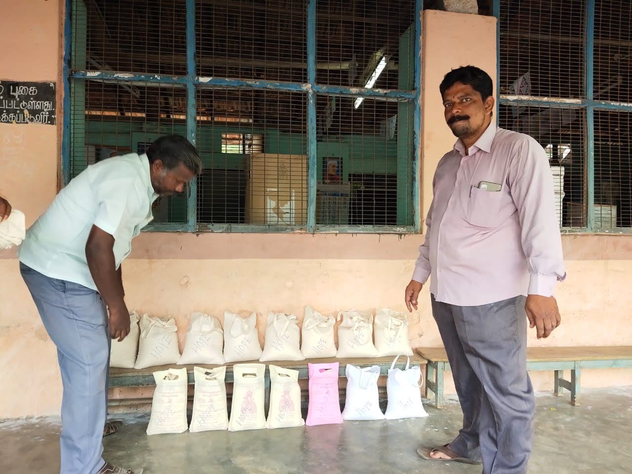 Hope Trust community relief distribution in Tiruvannamalai, photograph 9
